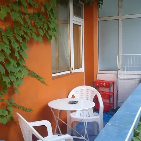 централ Apartment